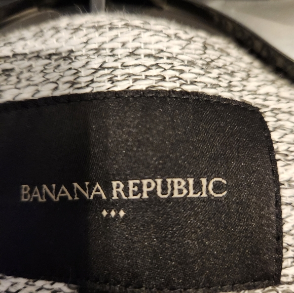 Jacket with Zippered Pockets - Picture 8 of 9